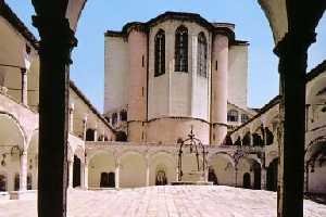 Xtrallusion offers characteristic Bed and Breakfast, B&B, Guest House, Hotel, Albergo and Country Lodge accommodation in Italy. Plus independent self-guided Walking, Adventure, Activity, Skiing and Paragliding Holiday itineraries on the Italian Rivieras, in the Italian Lakes, in the Italian Alps and in some of the most beautiful corners of Italy.